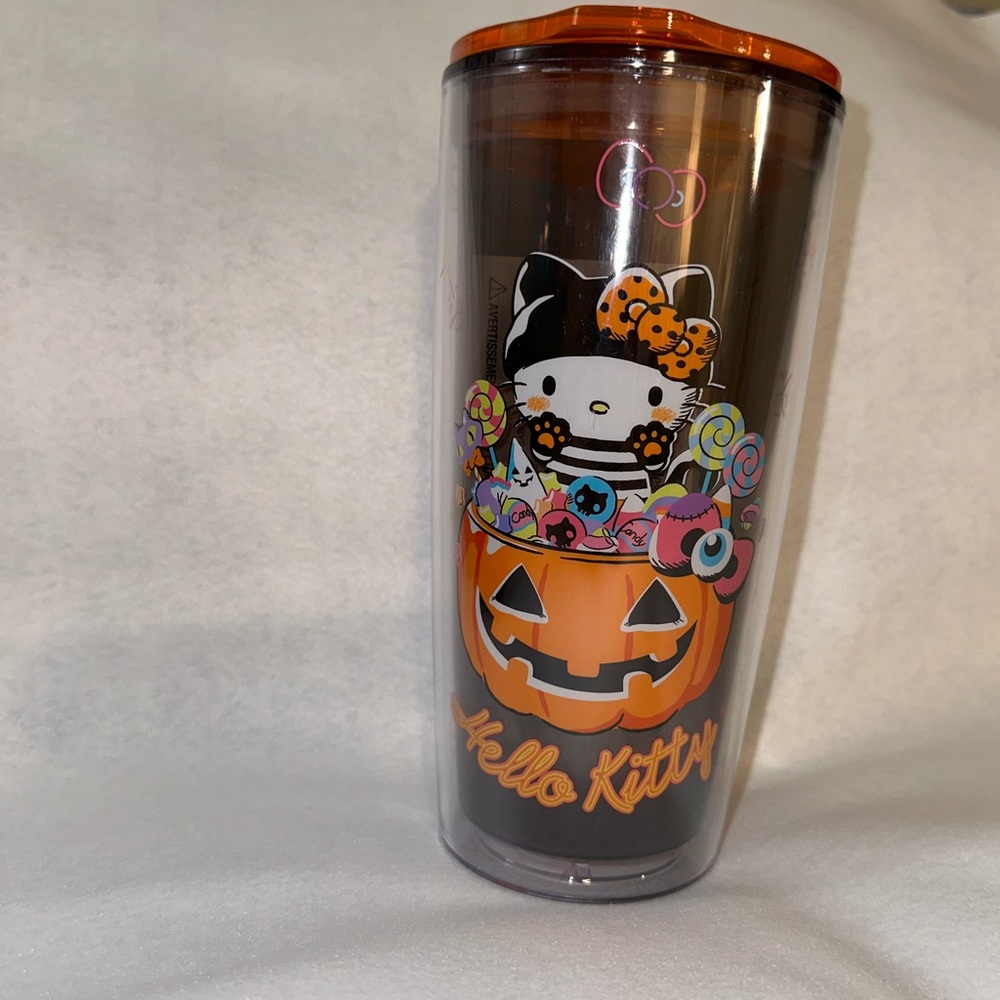 Halloween 🖤 HELLO KITTY Tumbler cup w/lid